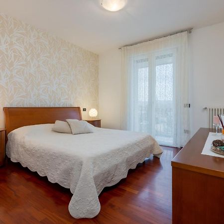Giotto Guesthouse Due Carrare Bagian luar foto