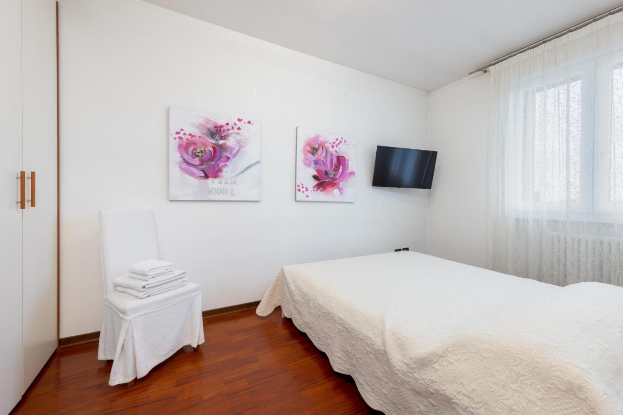Giotto Guesthouse Due Carrare Bagian luar foto